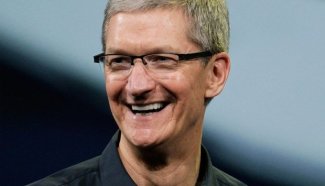 Apple CEO Shows Business Leadership at Its Best